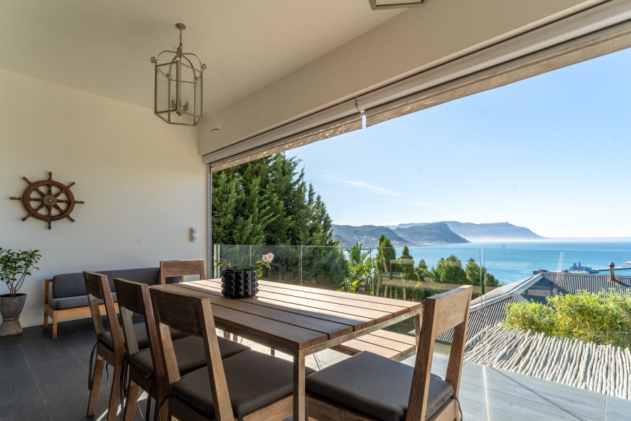 6 Bedroom Property for Sale in Simons Kloof Western Cape
